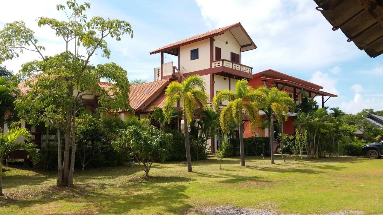 Lanta School Beach Resort Ko Lanta Exterior foto