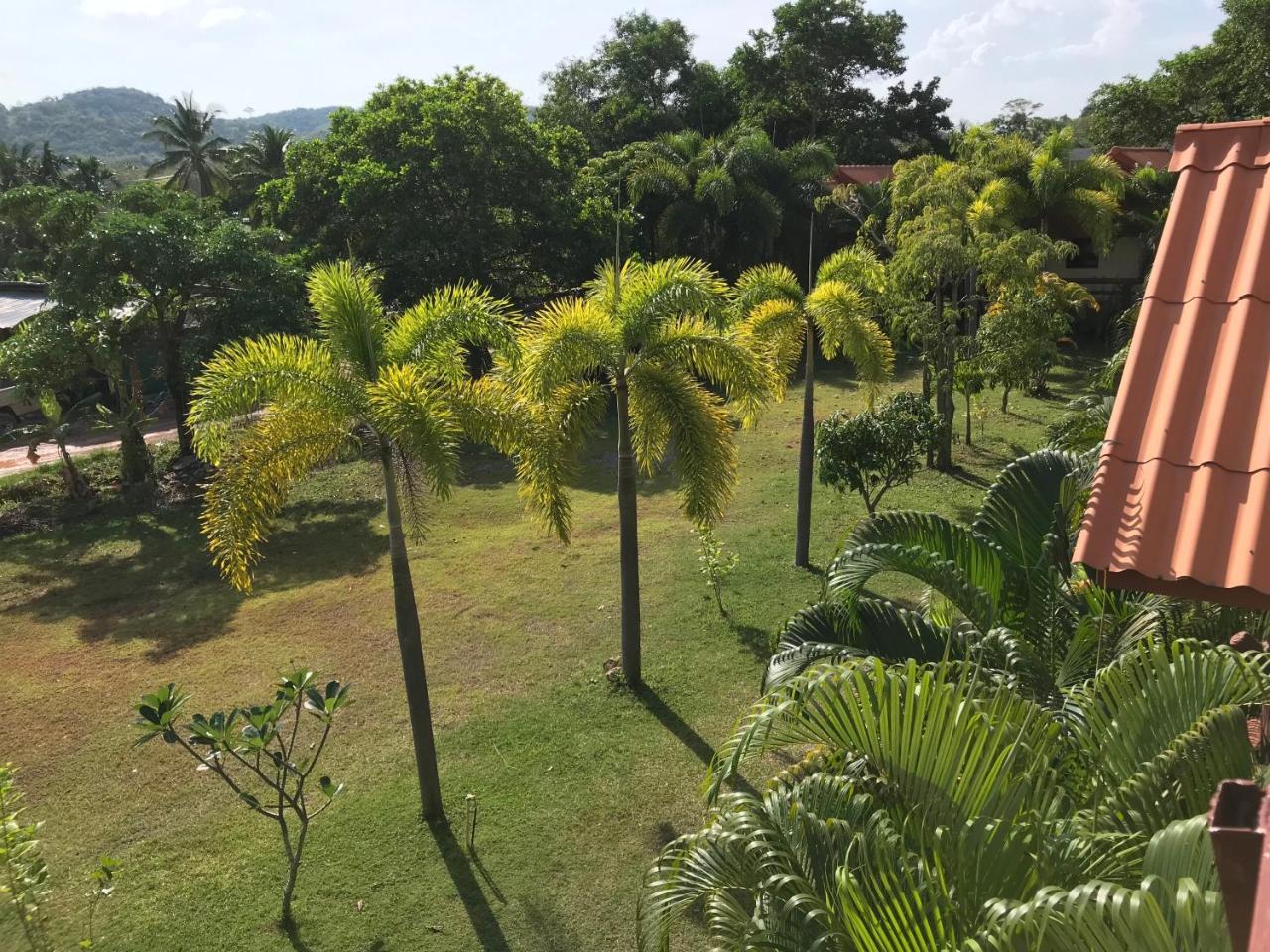Lanta School Beach Resort Ko Lanta Exterior foto